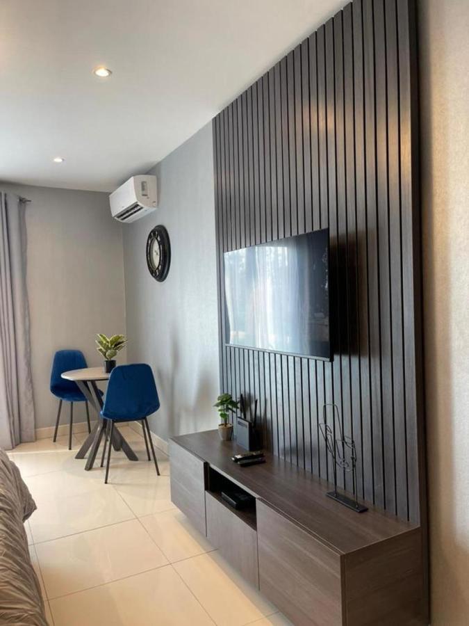 The Lennox Luxury Apartment Accra Exterior foto